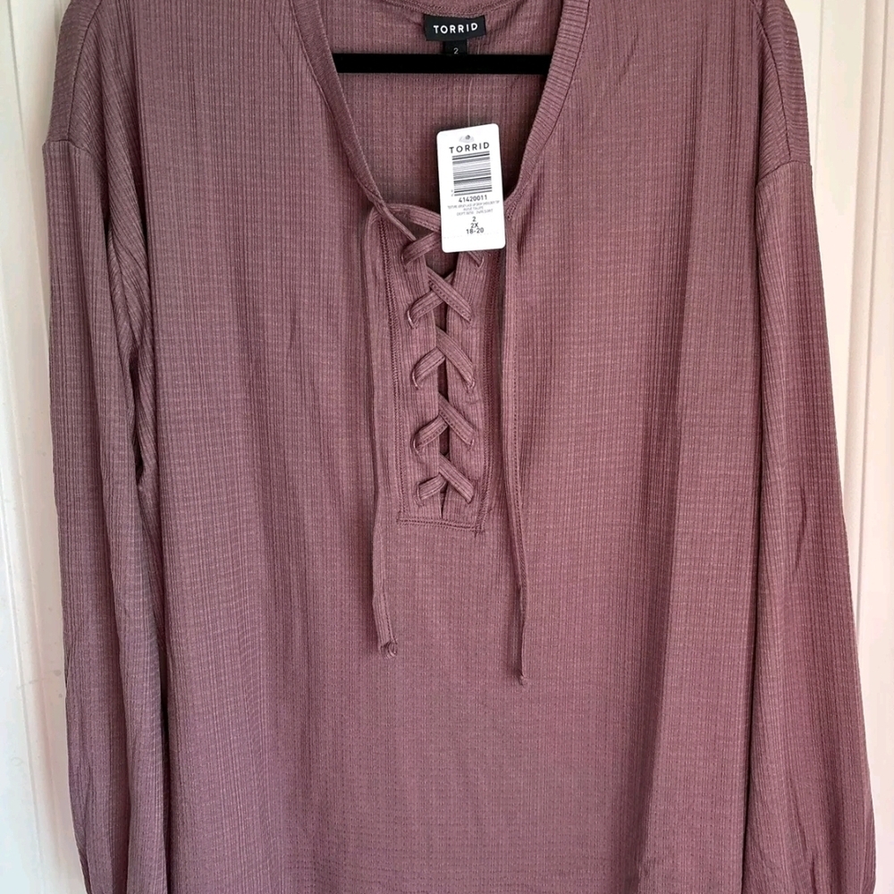 New!!! Torrid Women's Size 2X Dusty Rose Lace-Up Textured Jersey Blouse